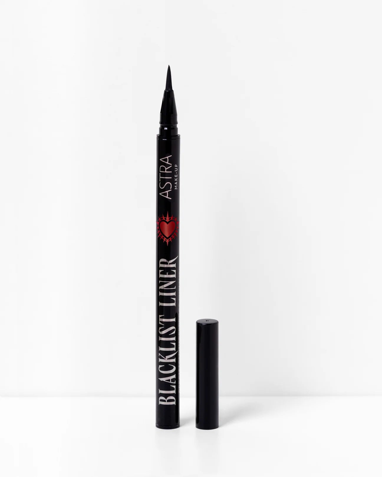 eyeliner blacklist liner